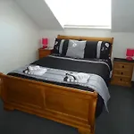 The Oakland Guest House